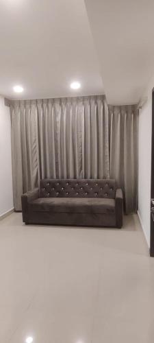 five stones by earth hotel ekkatuthangal guindy