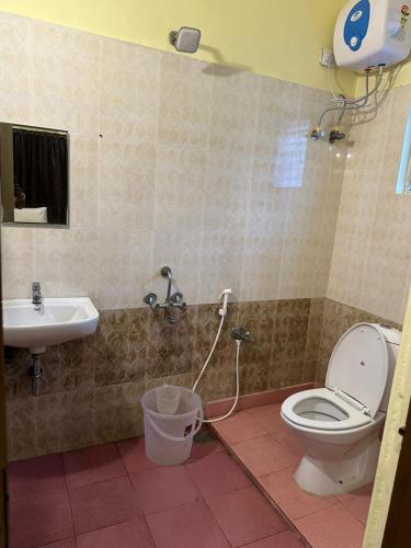 five stones vadapalani