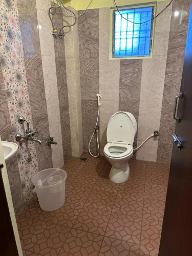 five stones vadapalani