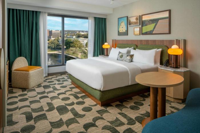 trilogy hotel huntsville autograph collection