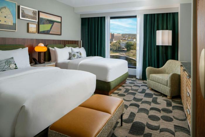 trilogy hotel huntsville autograph collection