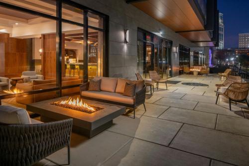 trilogy hotel huntsville autograph collection