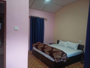 nanda devi home stay