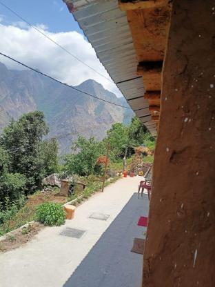 nanda devi home stay
