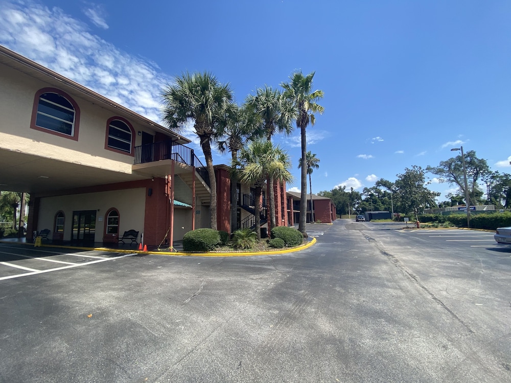 quality inn and suites orlando airport