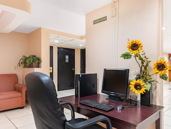 quality inn and suites orlando airport