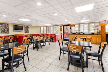 quality inn and suites orlando airport