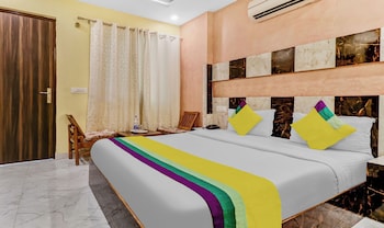 hotel royal residency near isbt max hospital mohali chandigarh