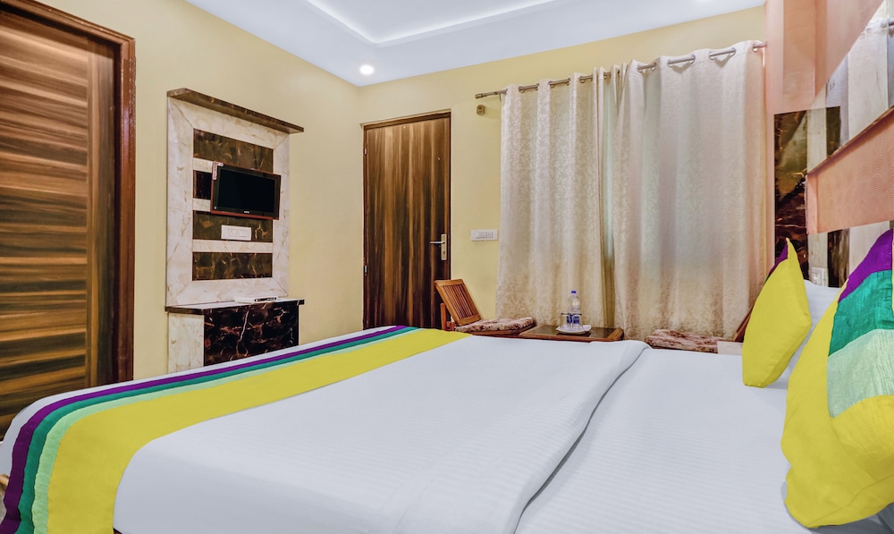 hotel royal residency near isbt max hospital mohali chandigarh