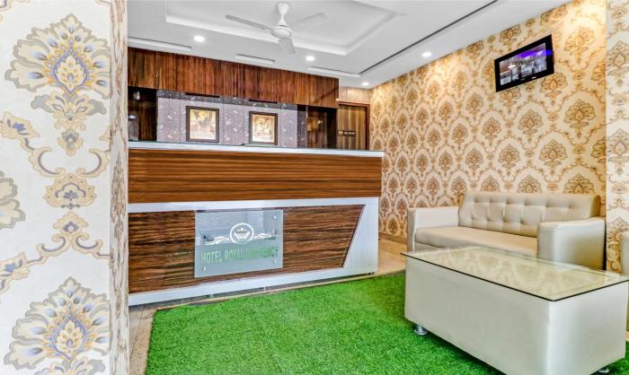 hotel royal residency near isbt max hospital mohali chandigarh