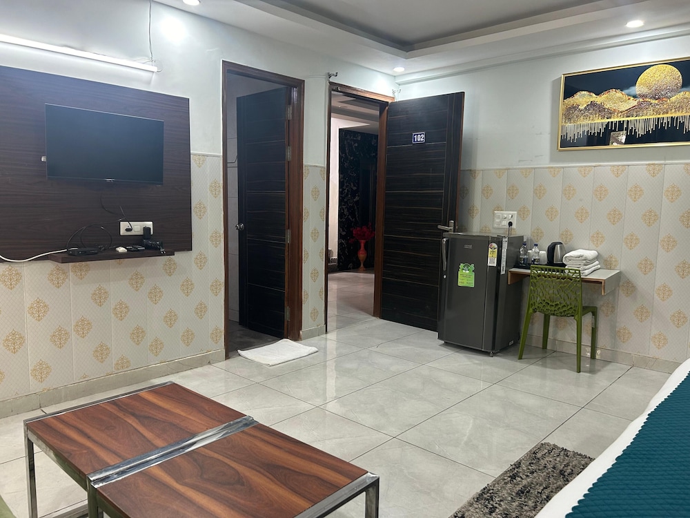 tanvi premium residency