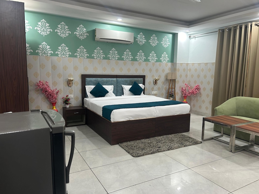tanvi premium residency