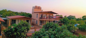 rain forest gir resort