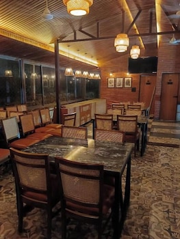 rain forest gir resort