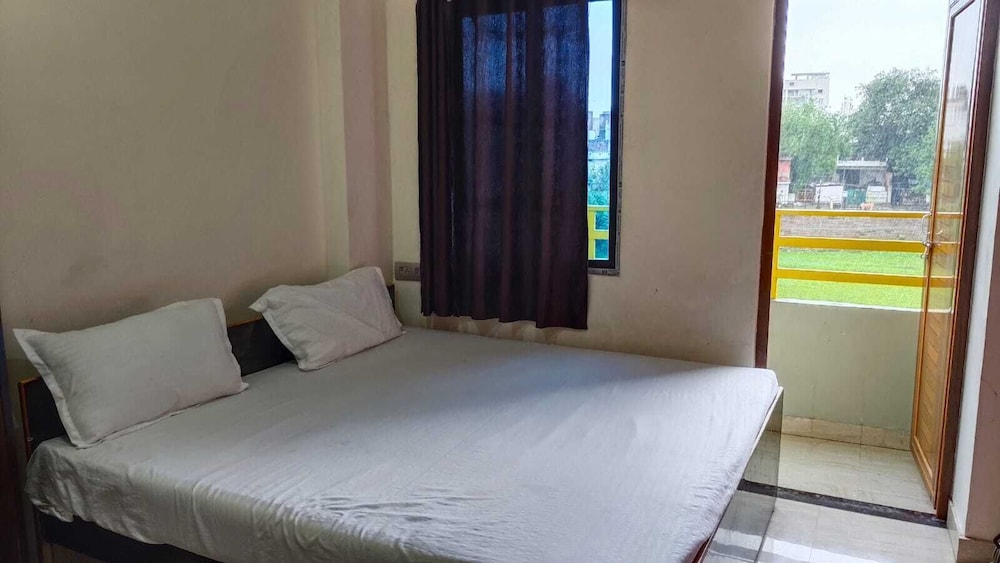 shri hari kunj paying guest house