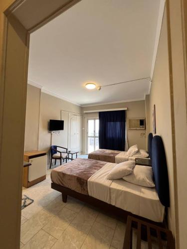 houres hotel