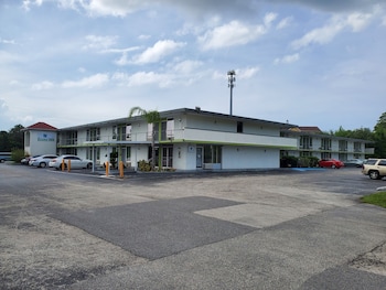 econo inn