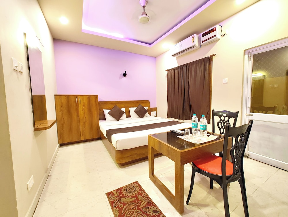hotel blueee sagar near golden sea beach