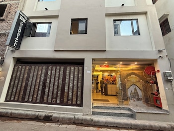 hotel bk international