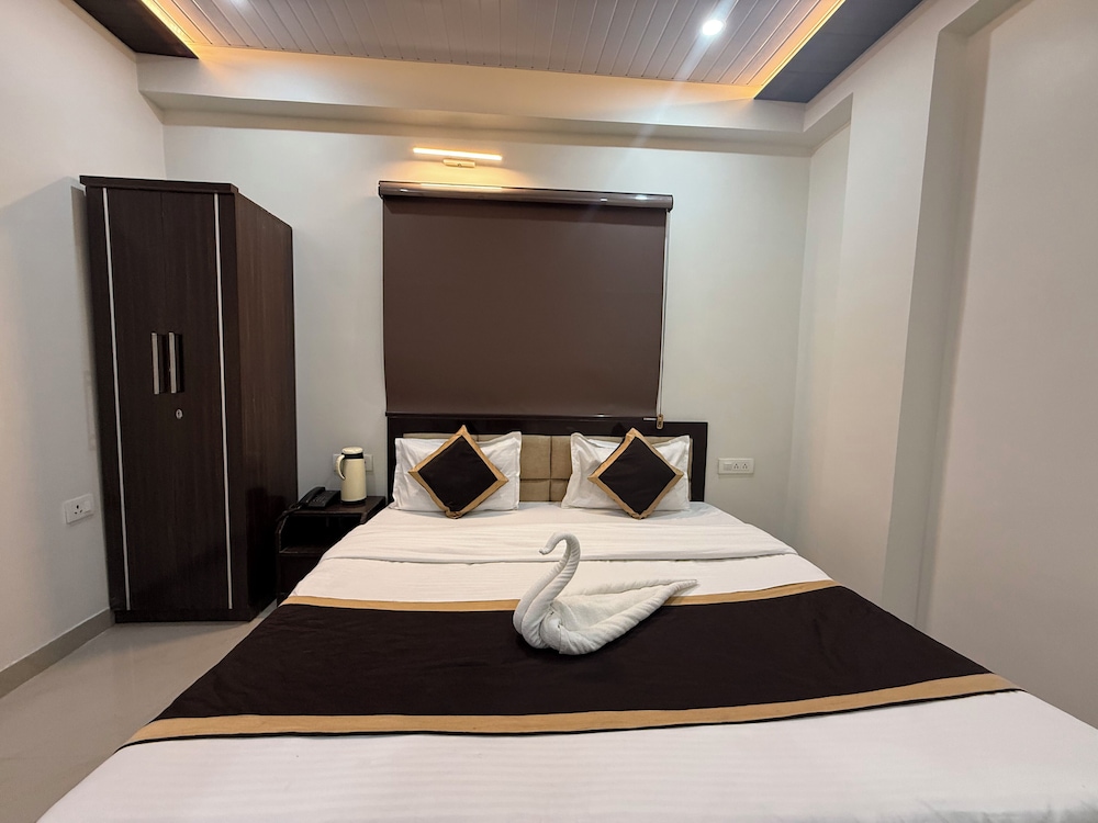 hotel bk international