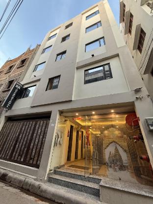 hotel bk international