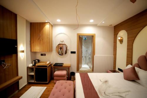 Staykart Boutique Hotel,,2 star