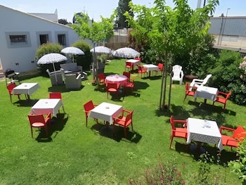hotel cap sud avignon reouverture ex kyriad hotel