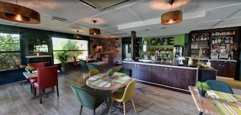 hotel cap sud avignon reouverture ex kyriad hotel
