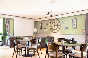 The Reston Hotel Part Of Ag Collection,,3 star