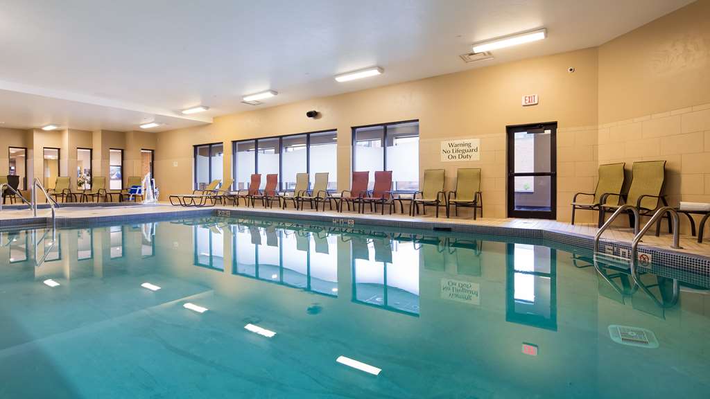 oshkosh waterfront hotel
