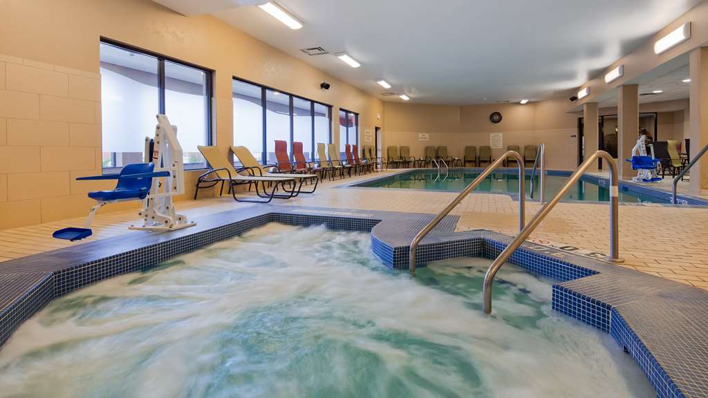 oshkosh waterfront hotel