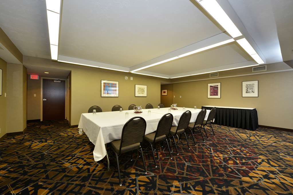 oshkosh waterfront hotel