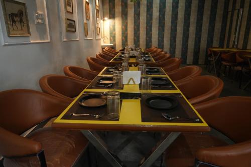 hotel raj kamal and garden