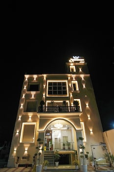 aryavarta hotel