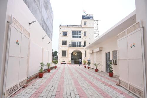aryavarta hotel