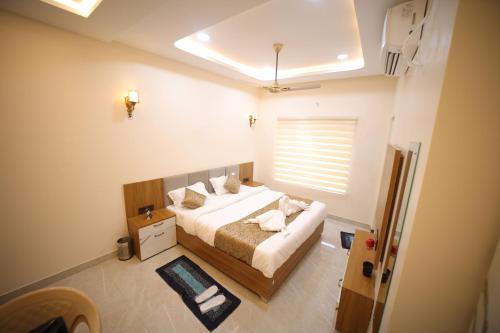 aryavarta hotel