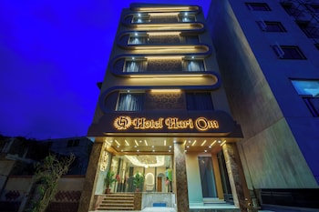 Hotel Hari Om,,3 star