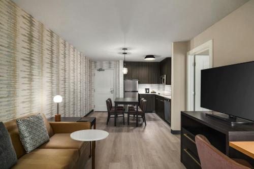 residence inn by marriott navarre waterfront