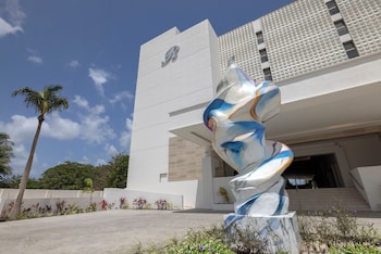 royalton vessence barbados adults only