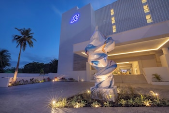 royalton vessence barbados adults only