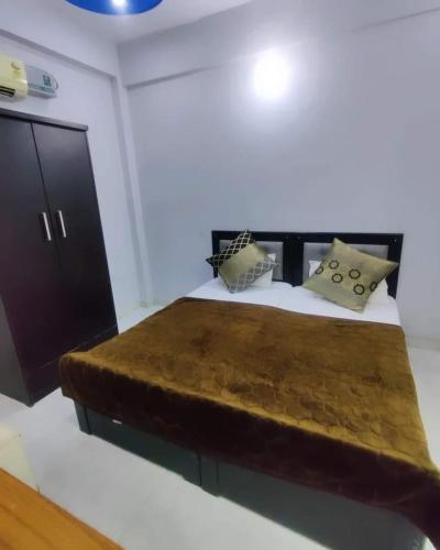 Hotel Downtown,,3 star