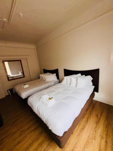 riviera hotel