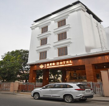 a k g hotel