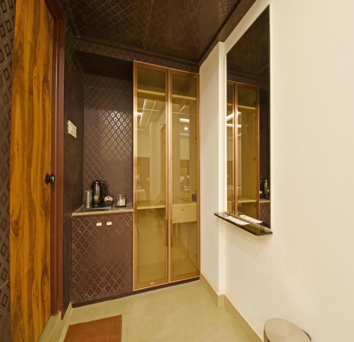 a k g hotel