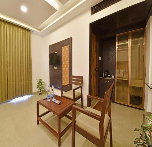 a k g hotel