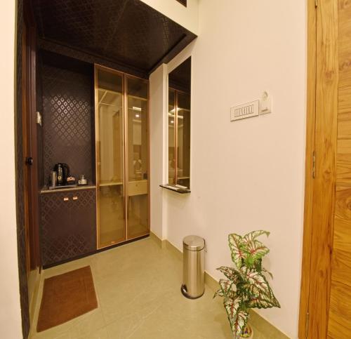 a k g hotel