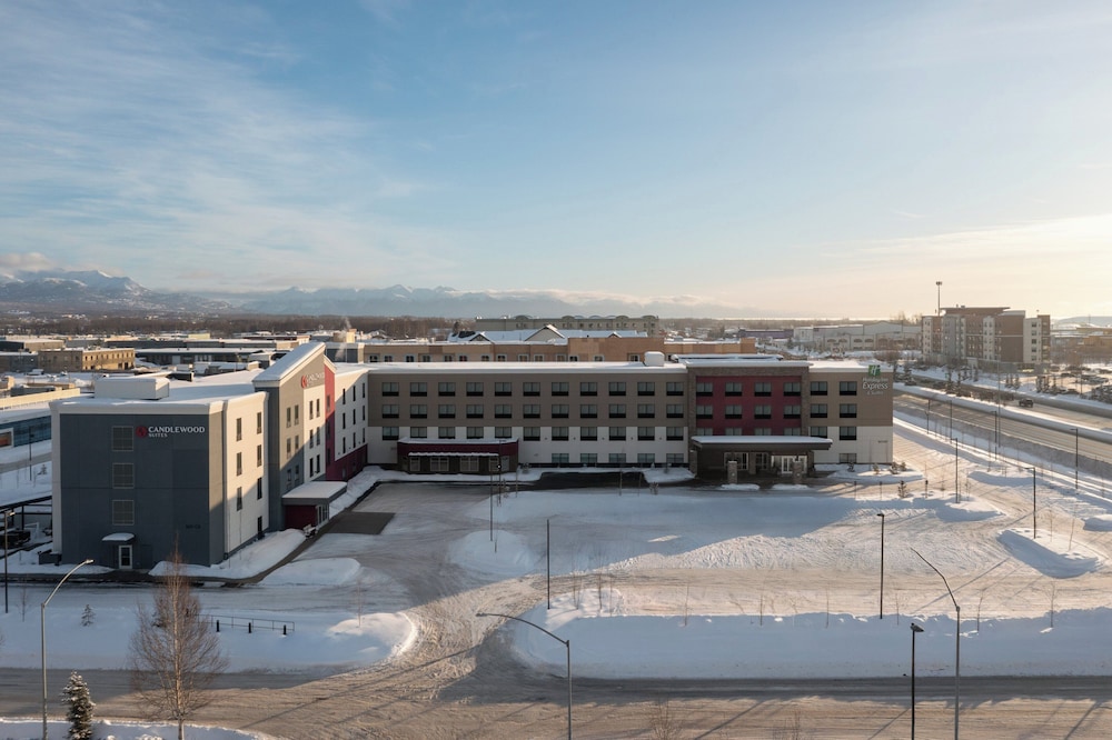 holiday inn express and suites anchorage midtown by ihg