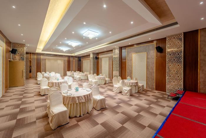 pravasa hotel vijayapura