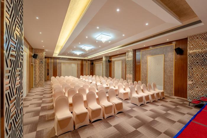 pravasa hotel vijayapura