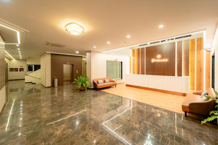 pravasa hotel vijayapura